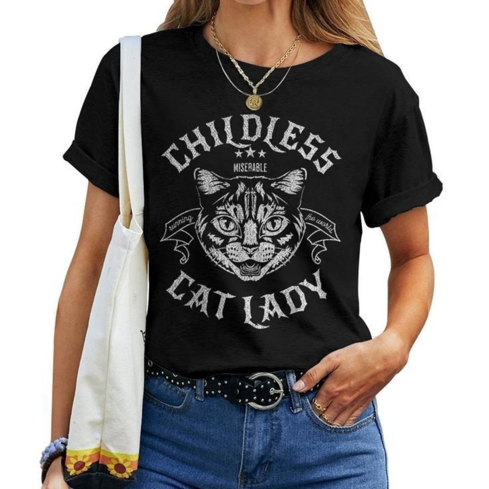 Childless Cat Lady Feminist Voting Ladies Is Voting Kamala Unisex T-Shirt - Picture 1 of 4
